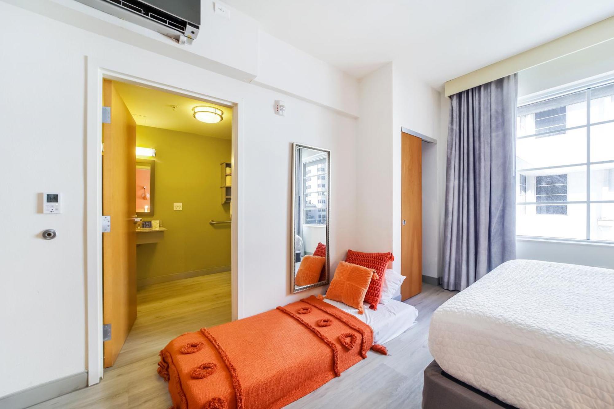 Claremont Hotel Miami Beach Eksteriør bilde